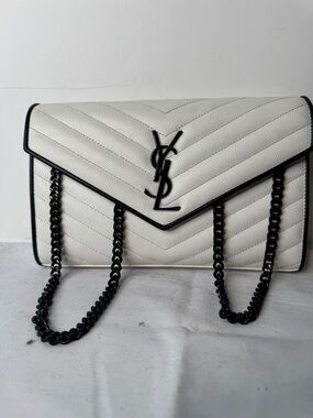 Saint Laurent Grain De Poudre Matelasse Monogram Chain Wallet On Chain